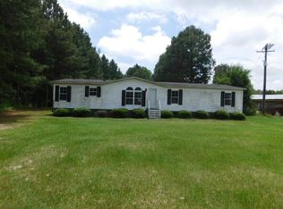 720 N Beston Rd, La Grange, NC 28551