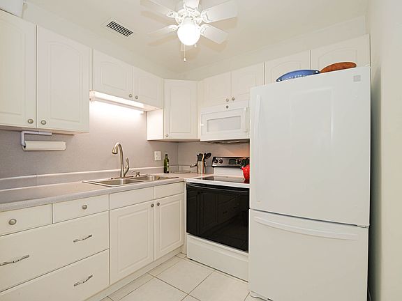4th image of 2800 Indian River Blvd #L8a