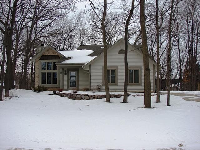 1st image of 202 W Summerhill Pl