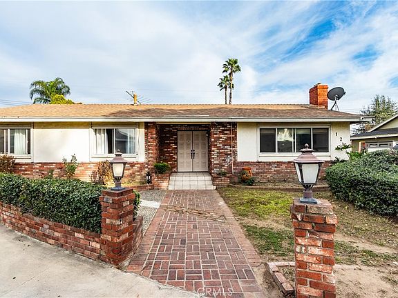 2nd image of 126 Irving Way