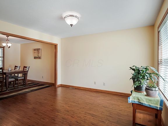 4th image of 76 Barleycorn Dr