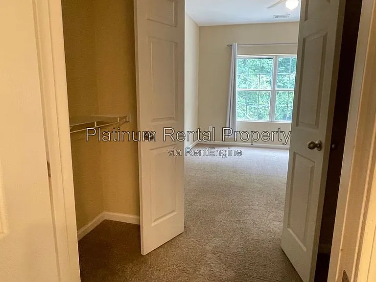 144 Pointe Cir — Photo 16