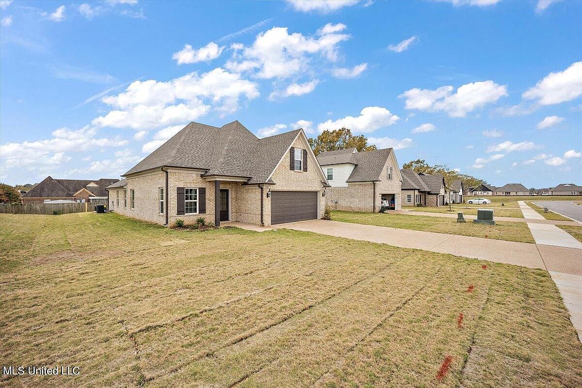 8661 Hayes Dr, Southaven, MS 38672 Zillow