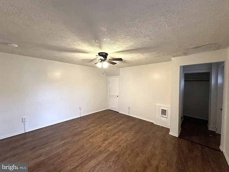 277 S Potomac St #3 — Photo 8