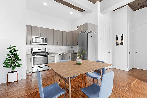 Rented by Compass | media 2