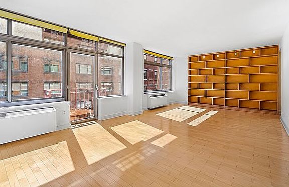 2nd image of 99 Jane St APT 5D