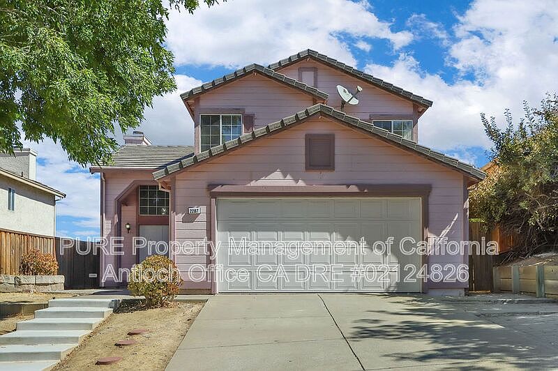 1st image of 2287 Oak Hills Dr