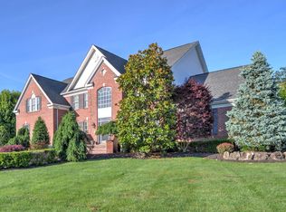 3 Livingston Ct, Marlboro, NJ 07746