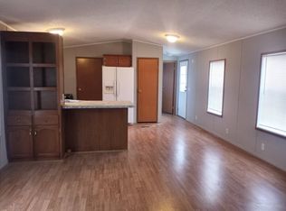 711 Oak Ln, Columbus, MI 48063