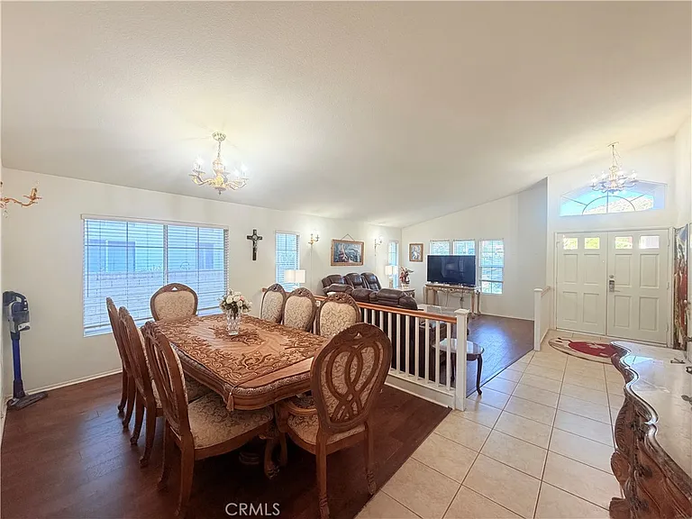 20350 Calhaven Dr — Photo 4
