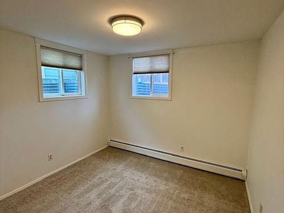 5th image of 907 W Villard St