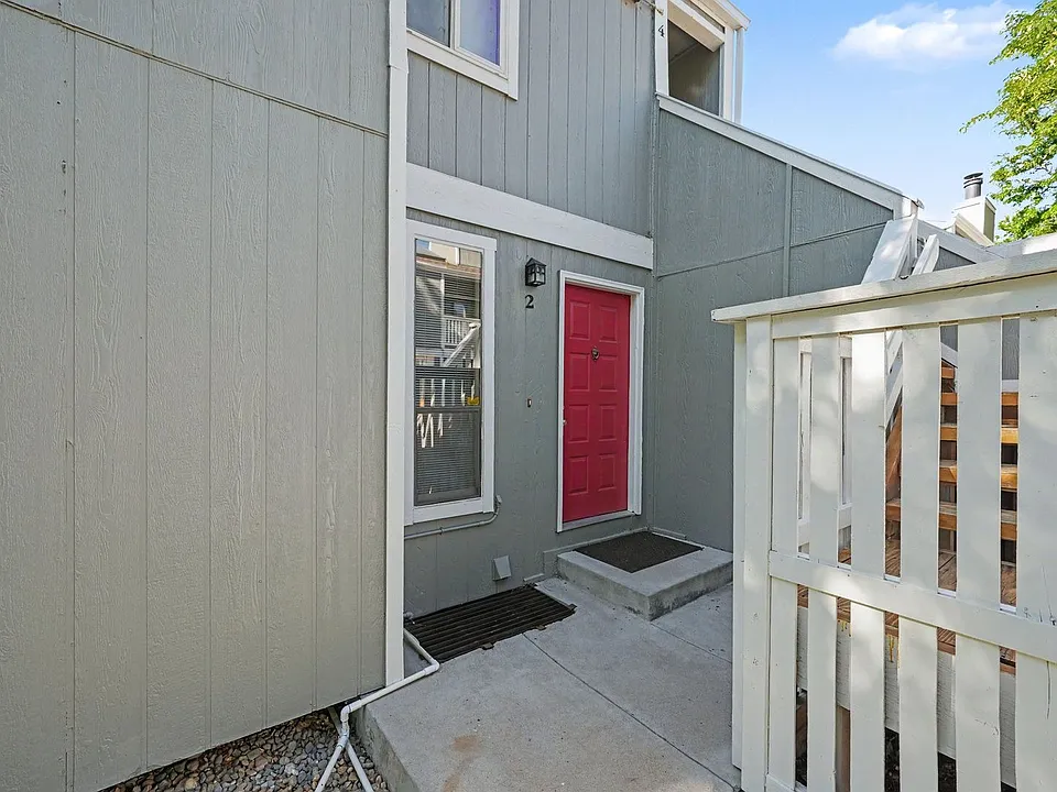 6545 E Arizona Ave #2