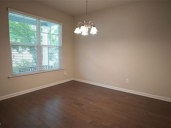 5th image of 6290 Noreen Way