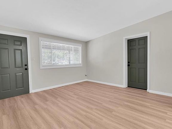 2nd image of 450 Davison Ave NE