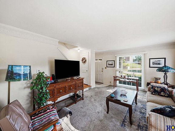 4th image of 3791-3793 D St