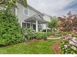 135 Woodrow Ave, Southport, CT 06890