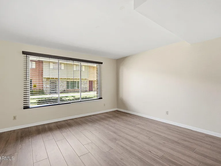 3937 S Mill Ave — Photo 17