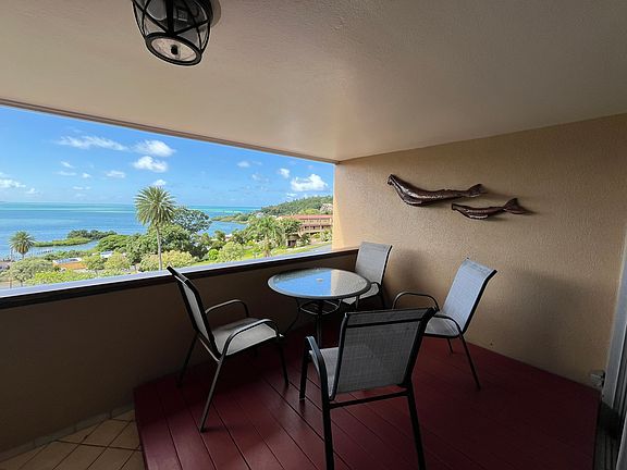 Indoor / outdoor living