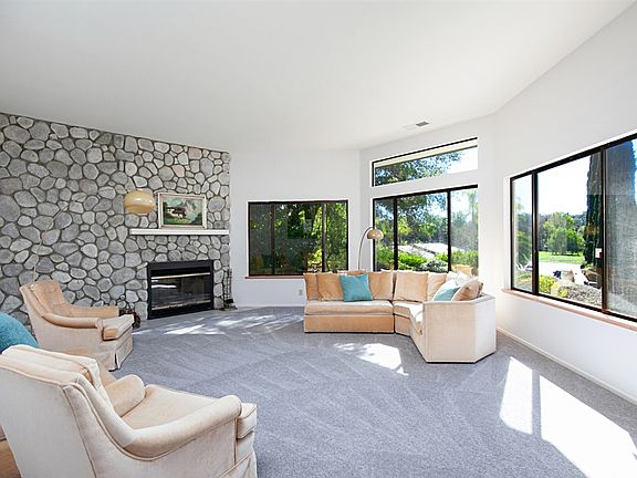 4th image of 10142 Lake Meadow Ln