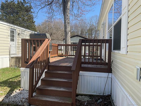 2nd image of 95 New  Hackensack Rd Road #29