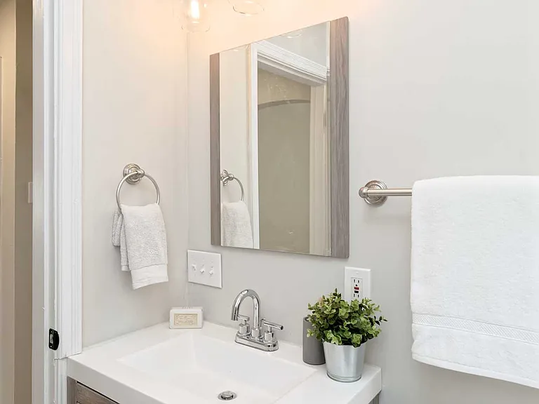 3554 Jamieson Ave — Photo 13