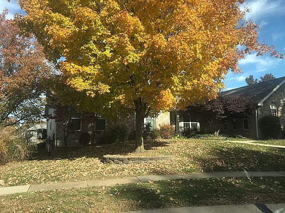 4th image of 562 Woodhill Estates Dr