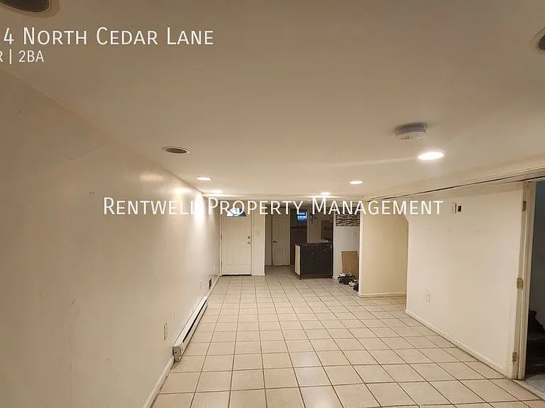 114 N Cedar Ln — Photo 19
