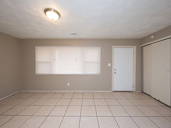 3rd image of 4131 Indian Ln