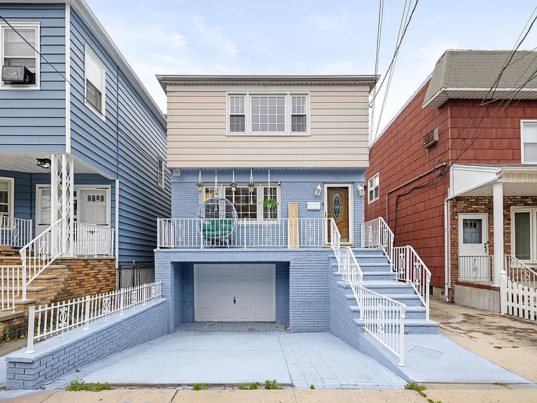 86 W 10th St #1 — Photo 11