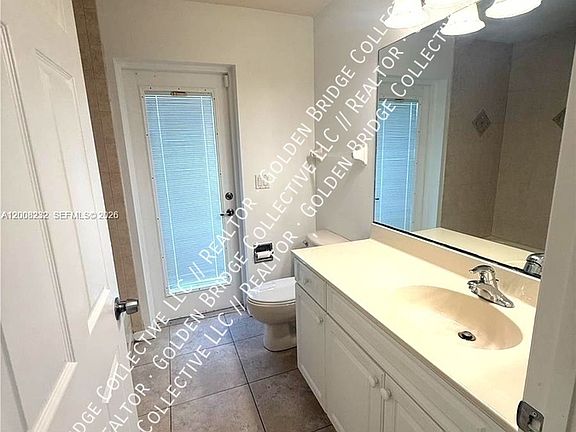 4th image of 3262 SW Cohutta St
