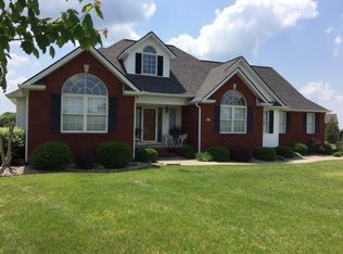 102 K Leigh Dr, Harrodsburg, KY 40330