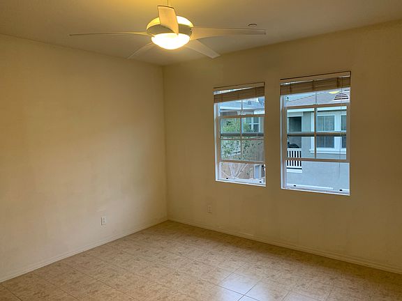 5th image of 752 Nile River Dr #1