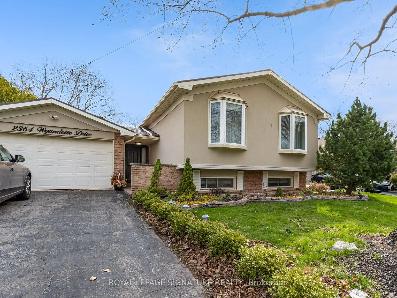 4 bed, $4,500 — Photo 1