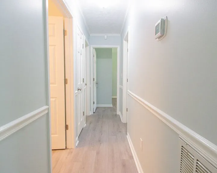 1316 Middle Rd — Photo 11