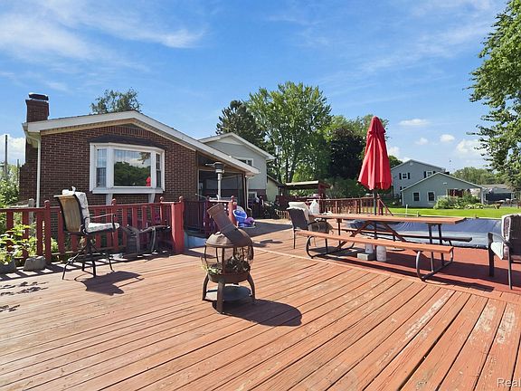 2nd image of 6239 Grandview Dr