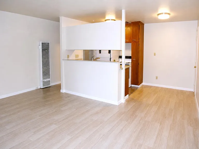 2521 Piedmont Ave #16 — Photo 4