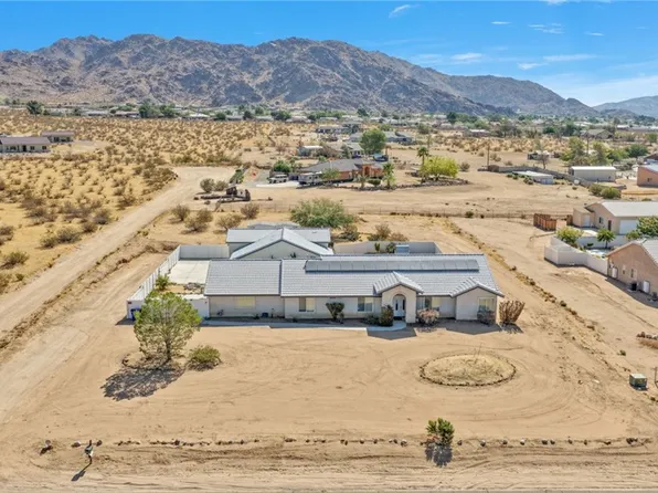 17389 Central Rd, Apple Valley, CA 92307