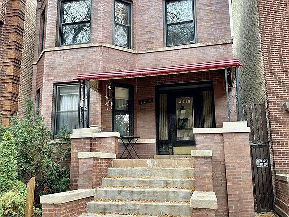 2nd image of 4710 N Artesian Ave