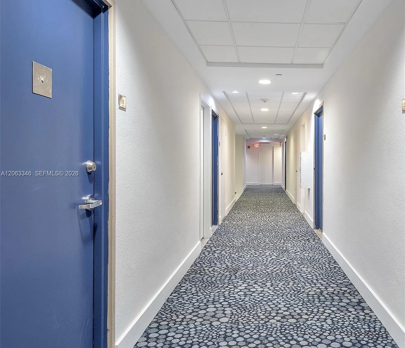 Mirador 1000 Condo — Photo 4
