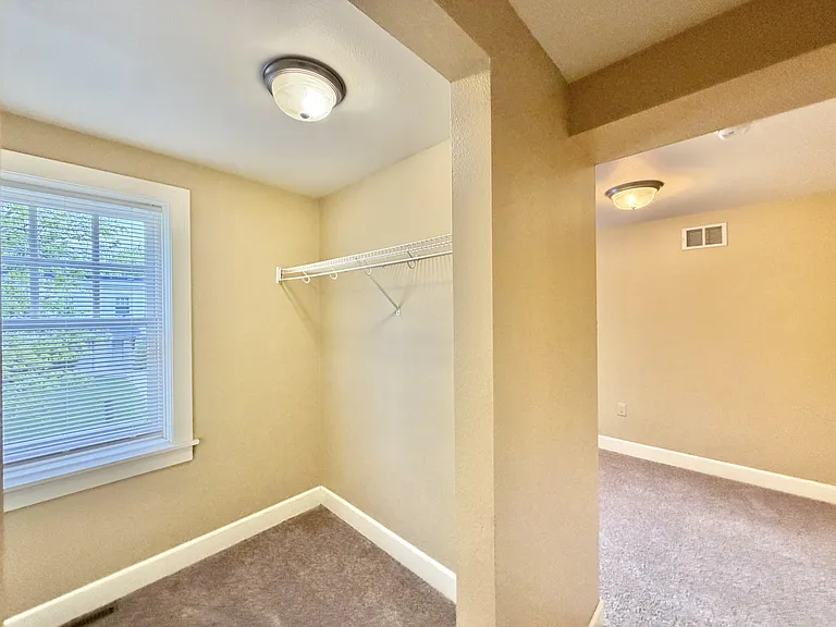 206 Carpenter St #3 — Photo 10
