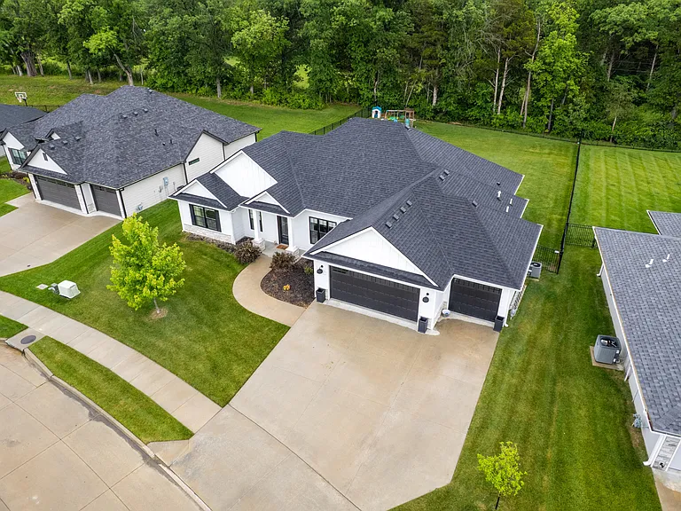 1116 Shore Acres Loop — Photo 43