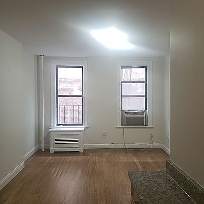 2nd image of 1710 2nd Ave APT 3R
