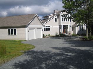 1075 Gardners Neck Rd, Swansea, MA 02777