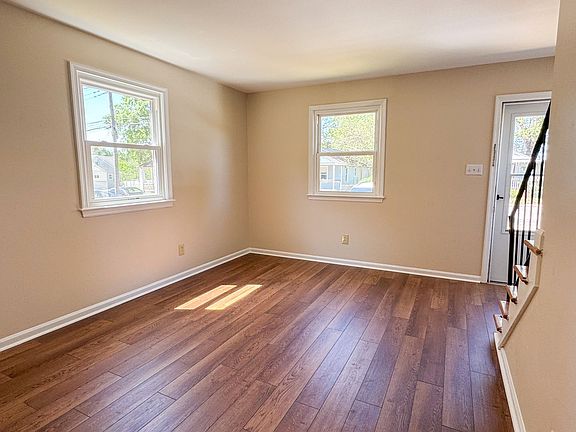 5th image of 311 S 12th Ave #B