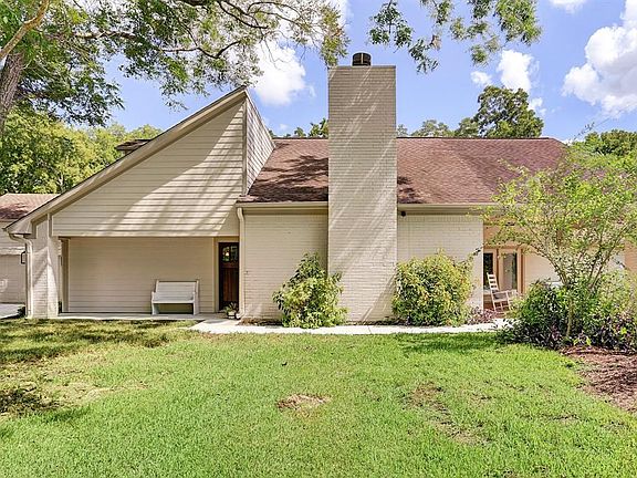 2nd image of 5205 Meadow Forest Dr