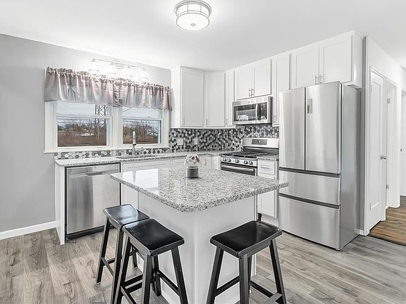 2nd image of 7944 Birkenhead Dr
