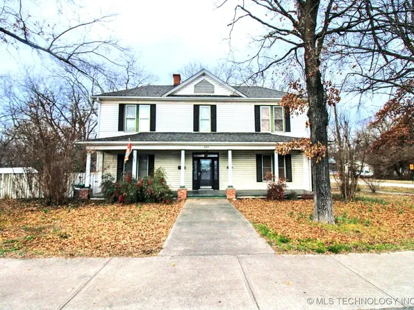 225 N College Ave, Tahlequah, OK 74464