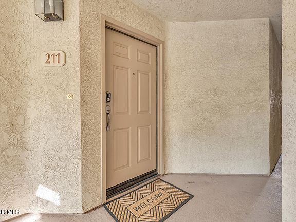 4th image of 5744 Oak Bend Ln Unit 211