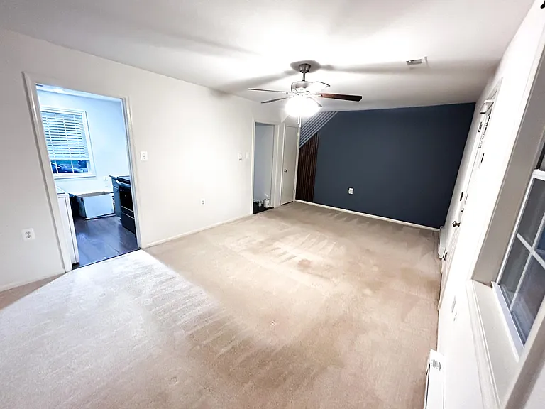 305 Rock Spring Dr SW — Photo 5