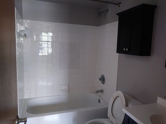 4th image of 8138 Bertwood Ct